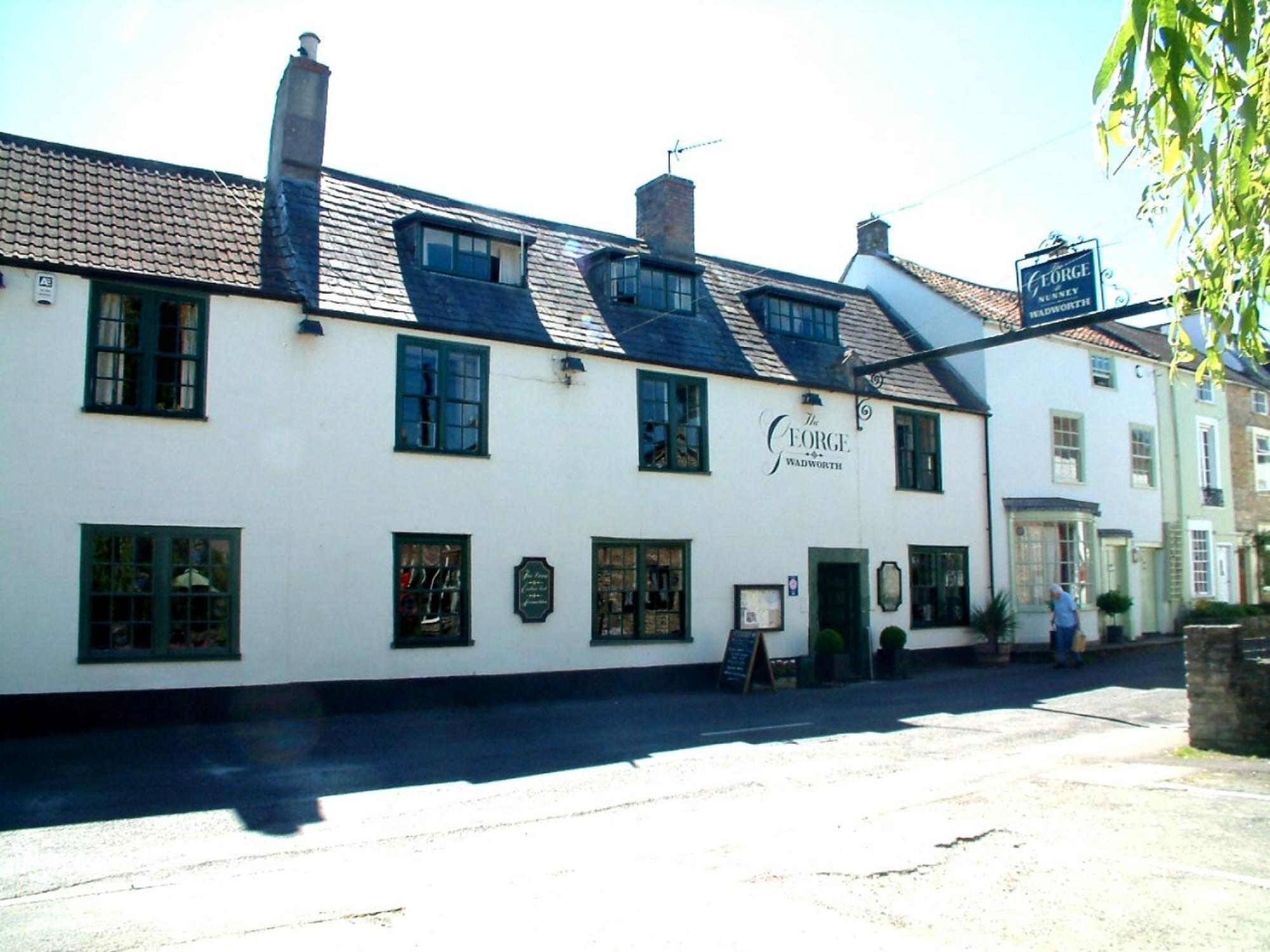 The George At Nunney Hotell Exteriör bild