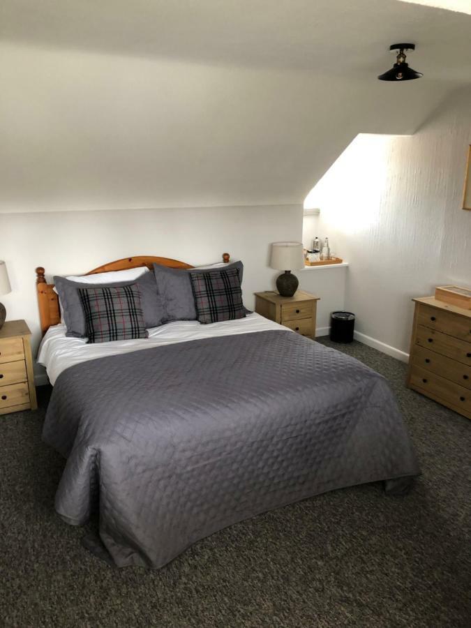 The George At Nunney Hotell Exteriör bild